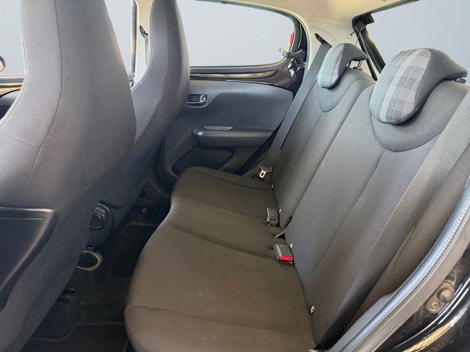 Peugeot 108 1,0 e-VTi 72 Allure+ 5d