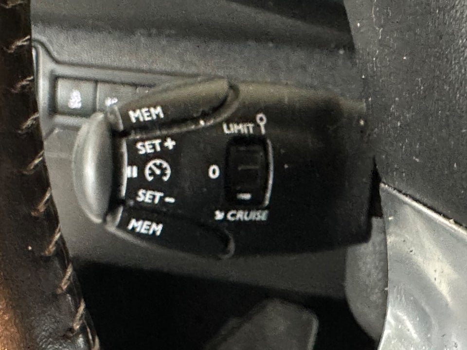 Peugeot 308 1,6 BlueHDi 120 Style SW 5d