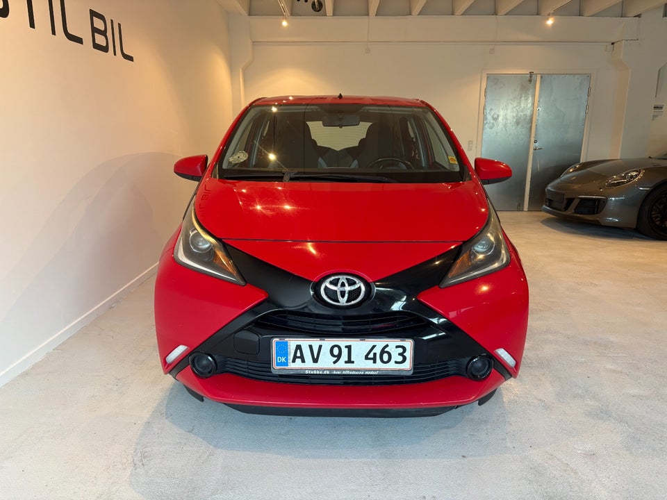 Toyota Aygo 1,0 VVT-i x-play 5d