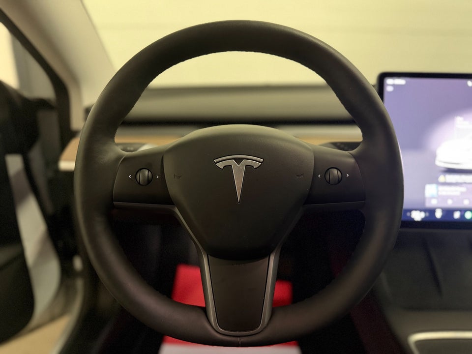 Tesla Model 3 Long Range RWD 4d