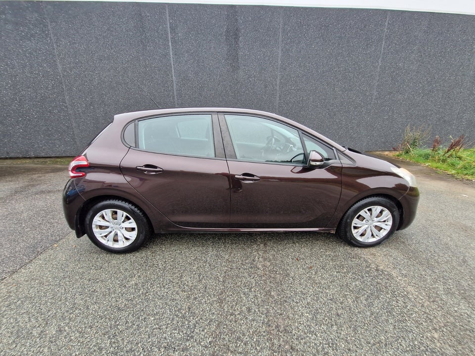 Peugeot 208 1,4 HDi 68 Active 5d