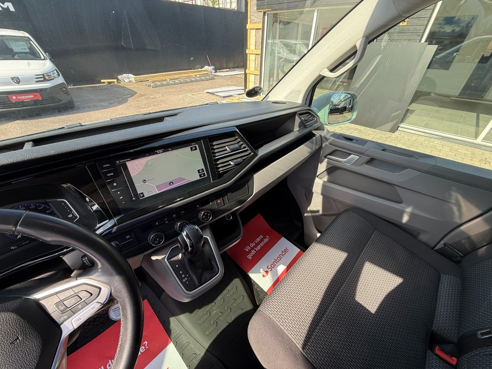 VW Transporter 2,0 TDi 199 Kassevogn DSG 4Motion kort
