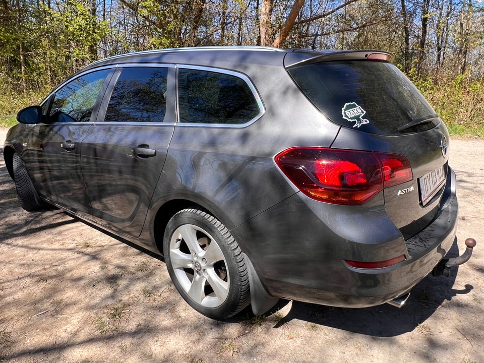 Opel Astra 1,4 T 140 Sport Sports Tourer 5d