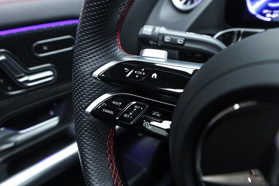 Mercedes EQA350 AMG Line Premium 4Matic 5d