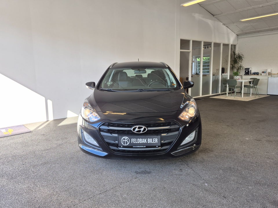 Hyundai i30 1,6 GDi Trend CW 5d