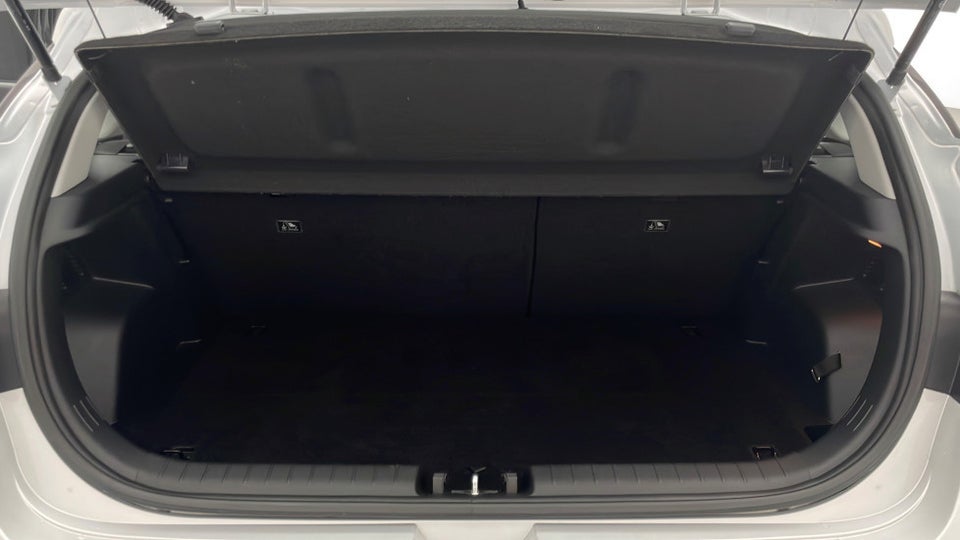 Hyundai i20 1,0 T-GDi Essential DCT 5d