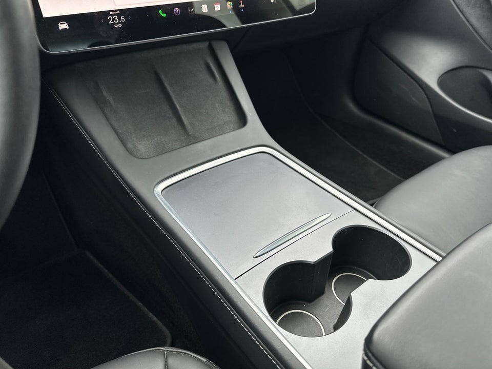 Tesla Model 3 Standard Range+ RWD 4d
