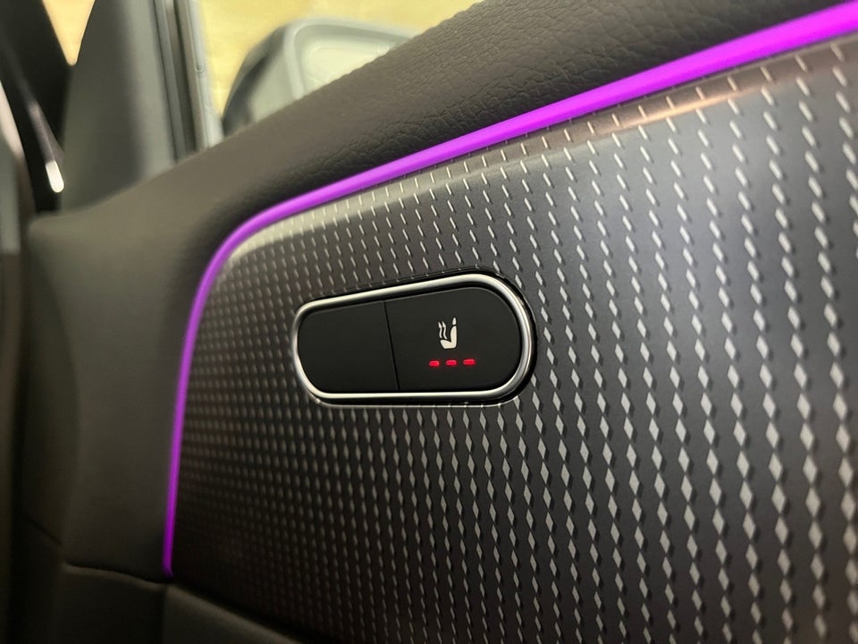 Mercedes EQA300 Progressive 4Matic 5d