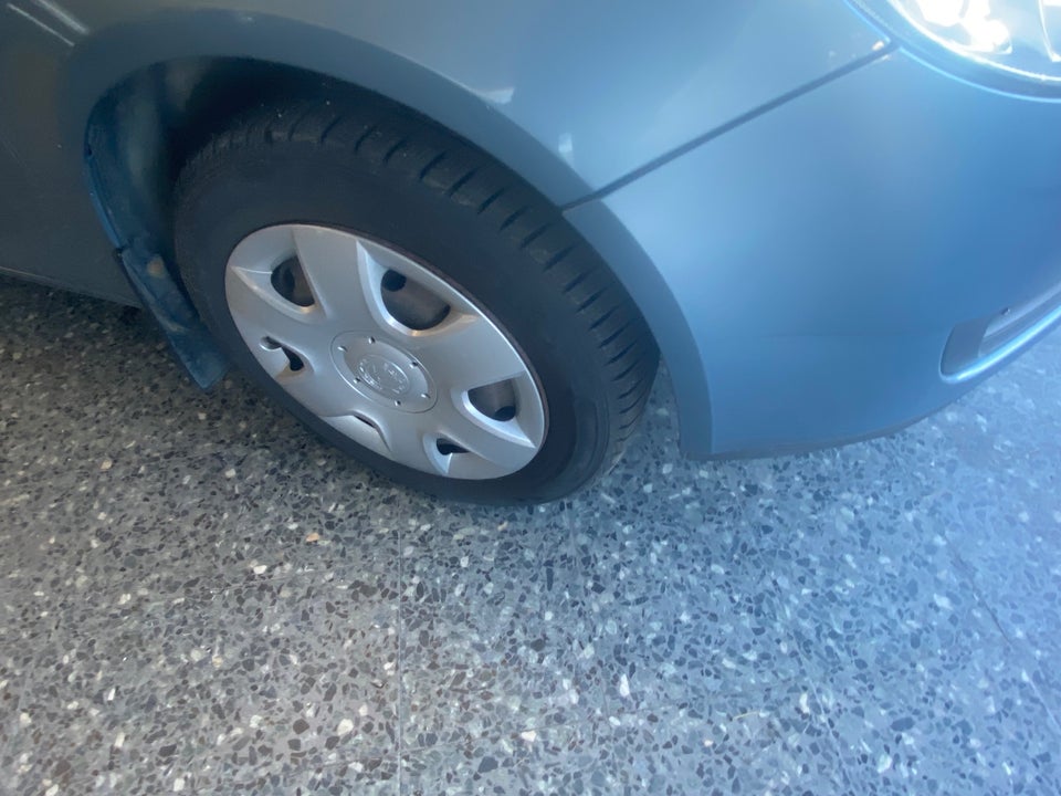Skoda Fabia 1,4 16V Ambiente 5d