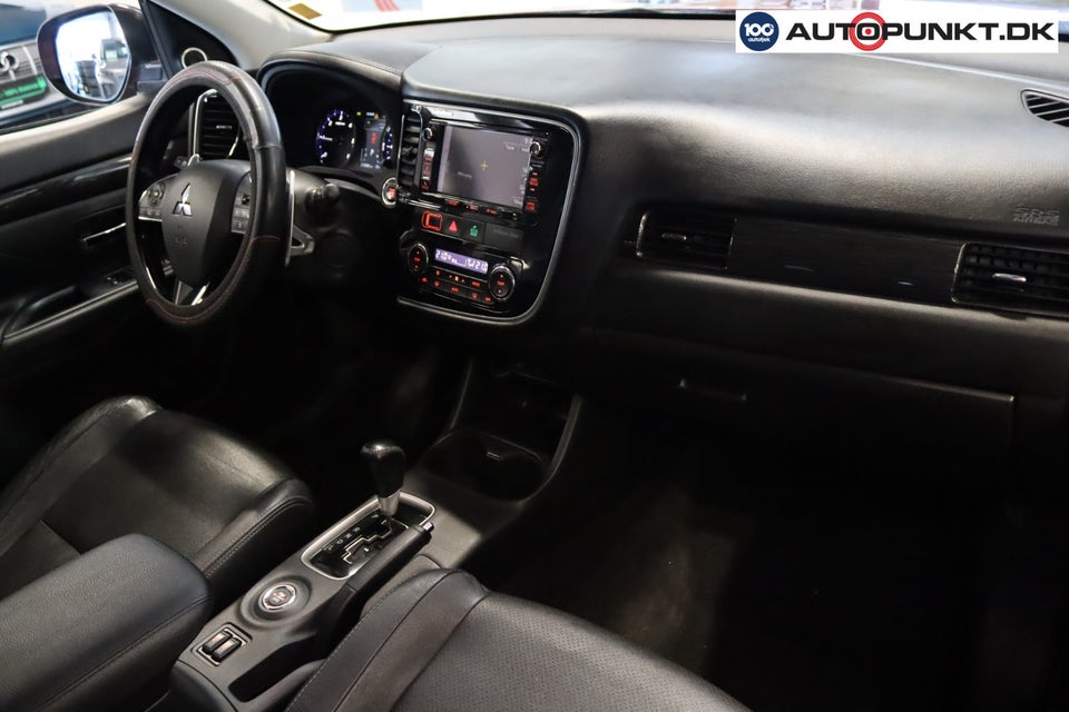 Mitsubishi Outlander 2,2 DI-D 150 Intense aut. 4WD 5d