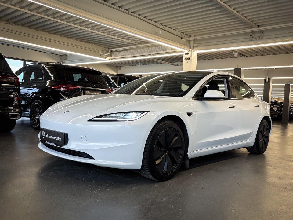 Tesla Model 3 Long Range AWD 4d