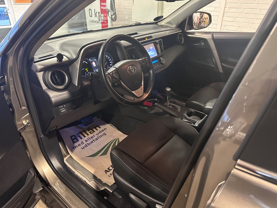 Toyota RAV4 2,5 Hybrid H3 MDS 5d