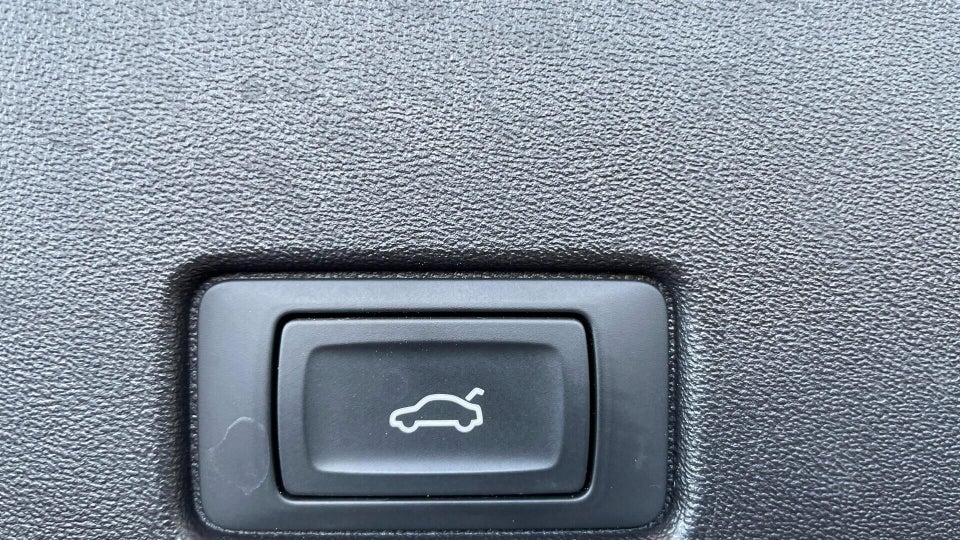 Audi Q4 e-tron 40 Advanced 5d