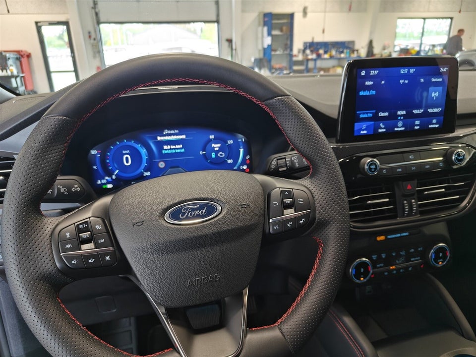 Ford Kuga 2,5 PHEV ST-Line X CVT 5d