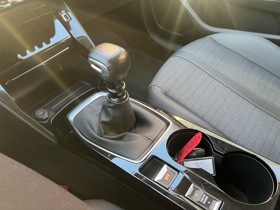 Peugeot 208 1,2 PureTech 100 Allure Pack 5d