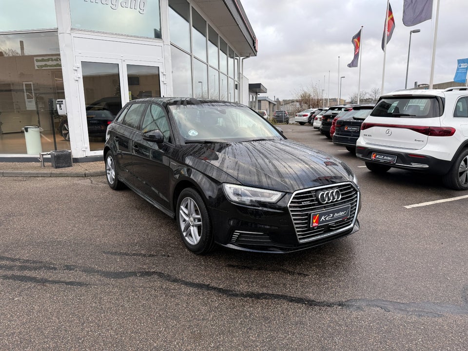 Audi A3 1,4 e-tron Sportback S-tr. 5d