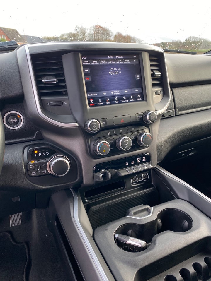 Dodge RAM 1500 5,7 V8 Hemi Laramie Sport aut. 4d