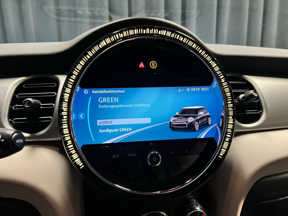 MINI Cooper SE Essential 3d