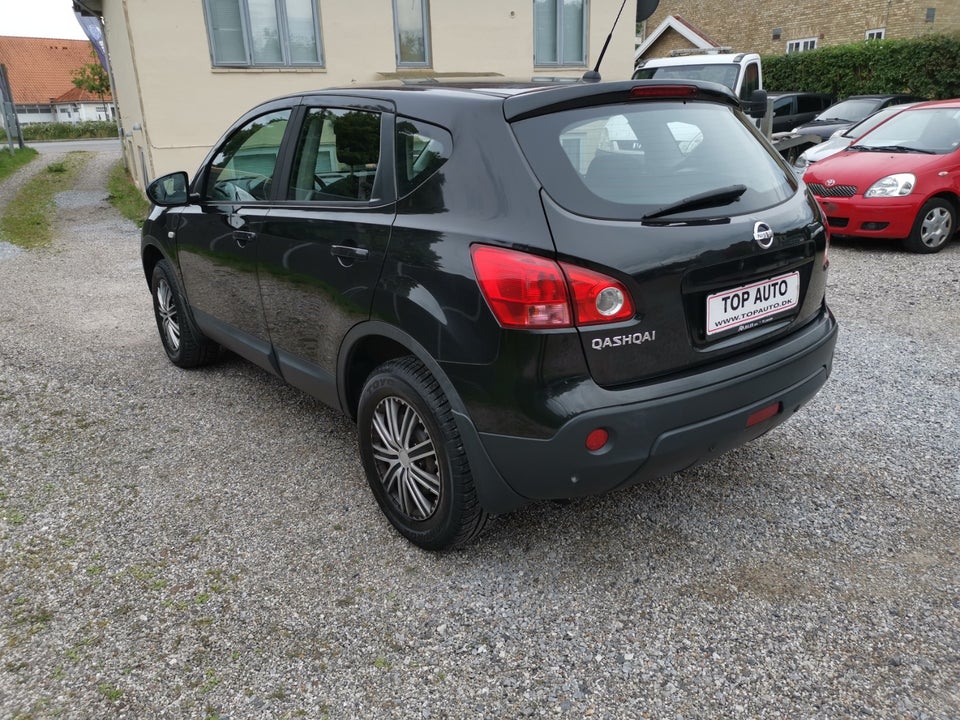 Nissan Qashqai 2,0 Tekna 5d