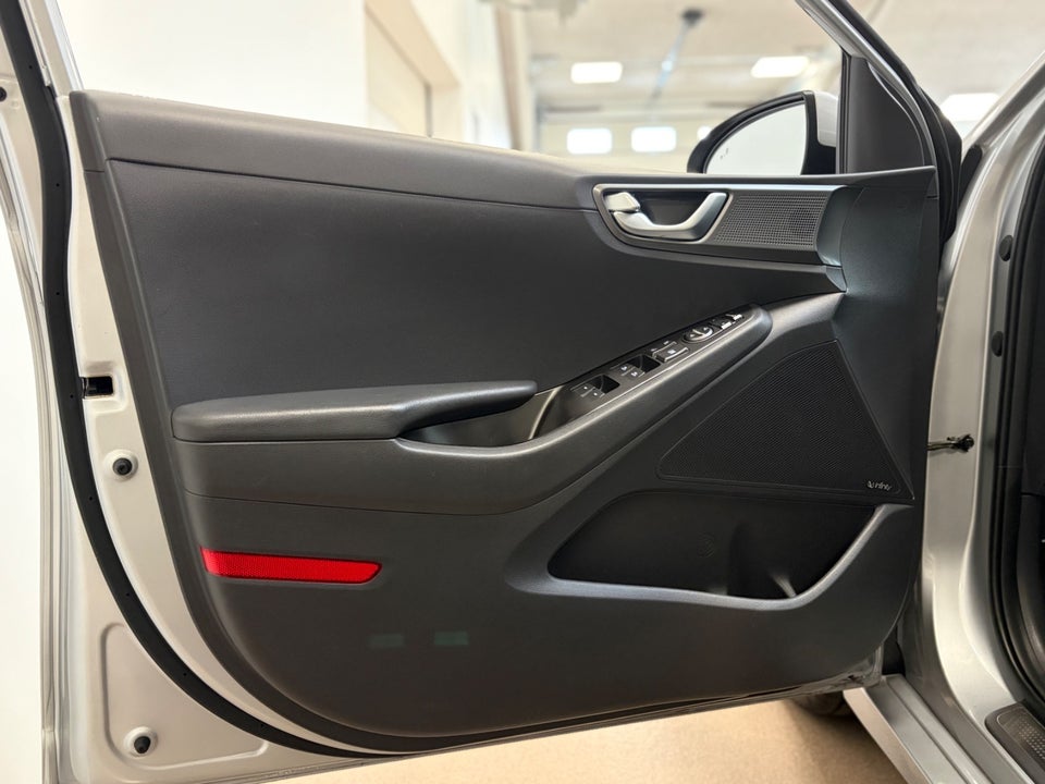 Hyundai Ioniq 1,6 HEV Premium DCT 5d