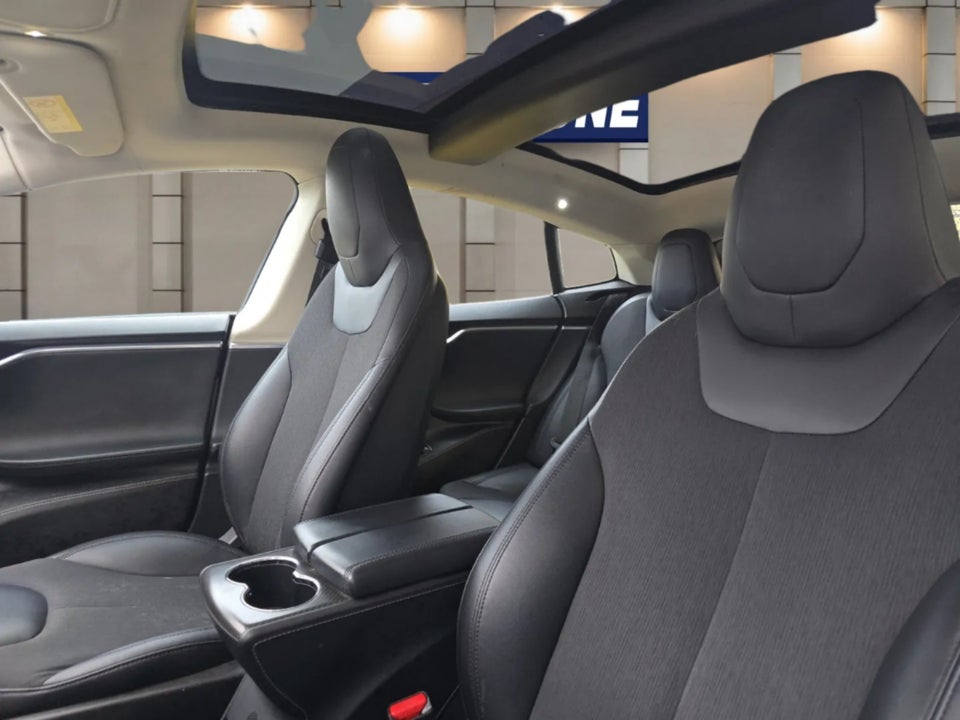 Tesla Model S 85 5d