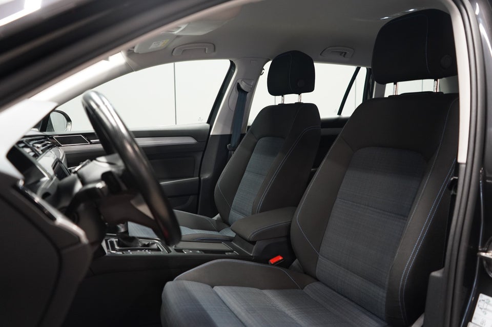 VW Passat 1,4 GTE High Variant DSG 5d