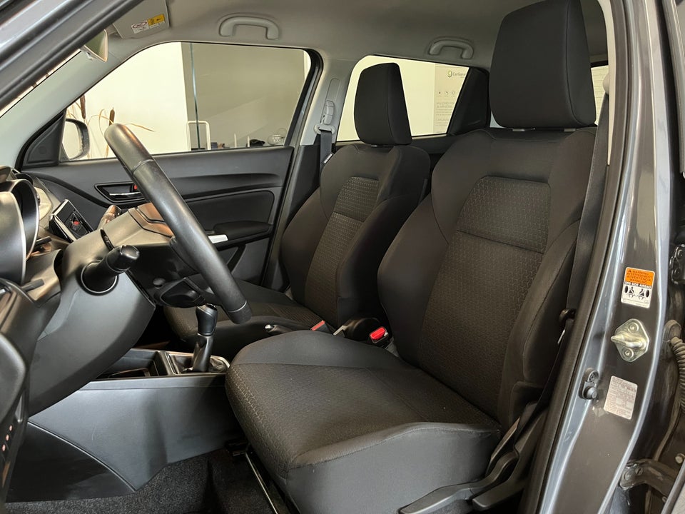 Suzuki Swift 1,0 Boosterjet SHVS Exclusive 5d