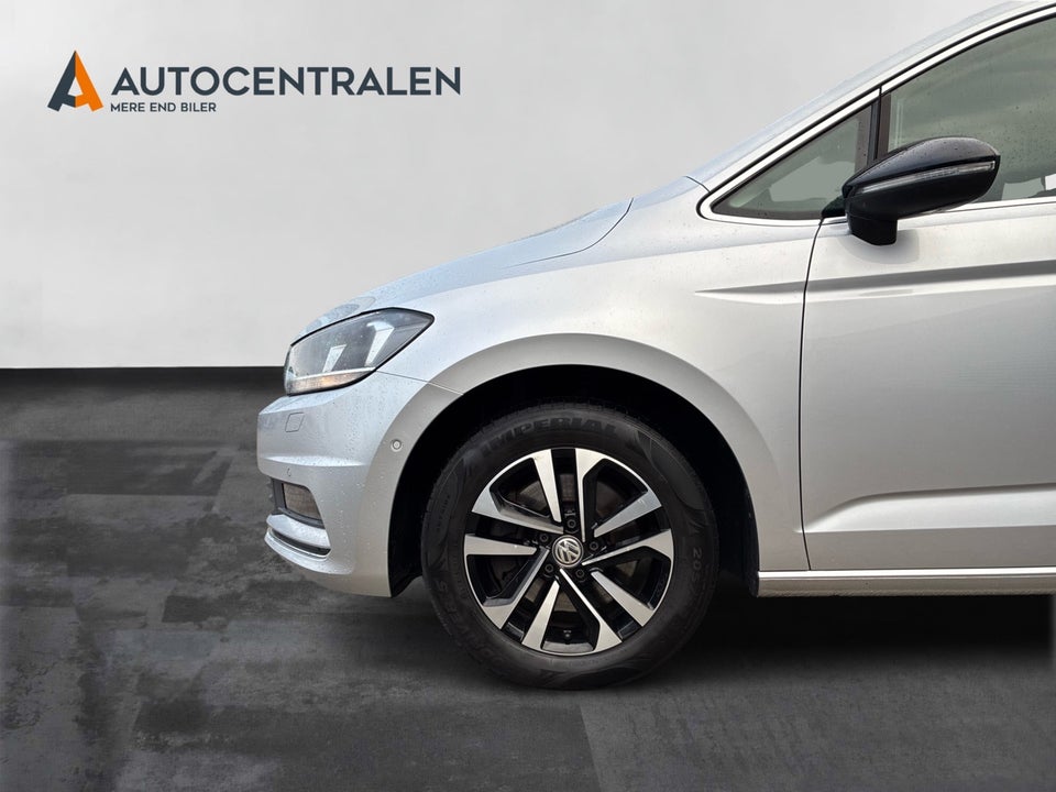 VW Touran 1,6 TDi 115 IQ.Drive DSG 7prs 5d