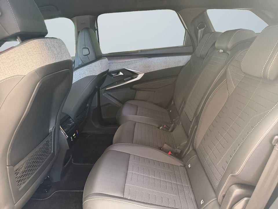Peugeot e-5008 77 GT 7prs 5d