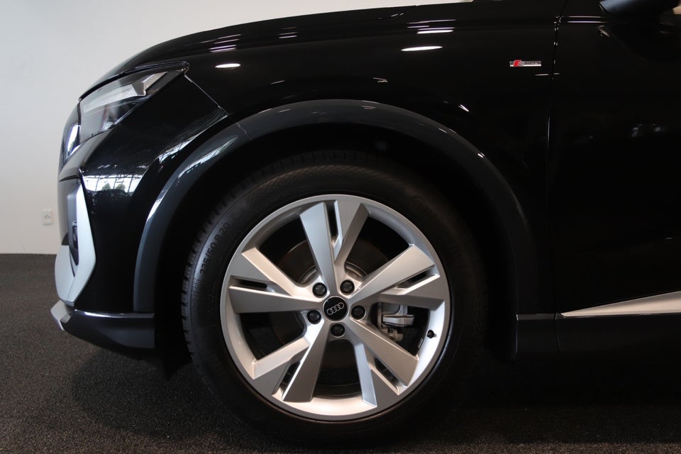 Audi Q4 e-tron 35 Attitude S-line 5d