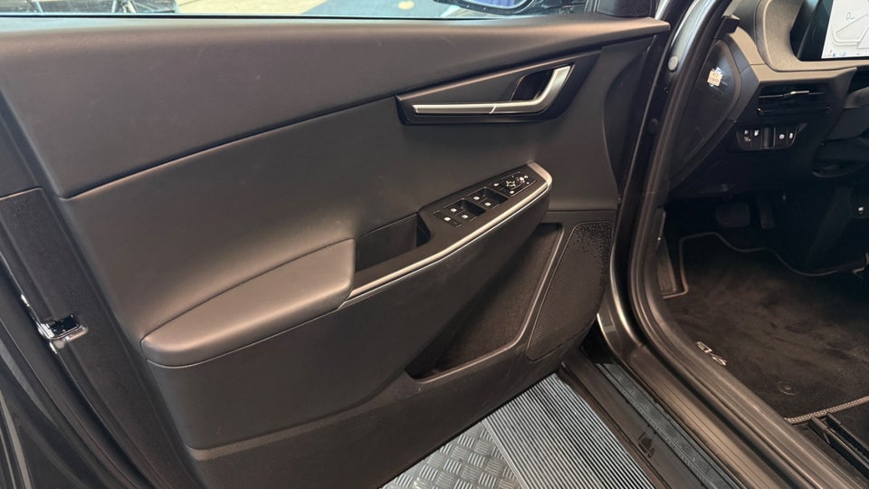 Kia EV6 58 Standard Range Access 5d