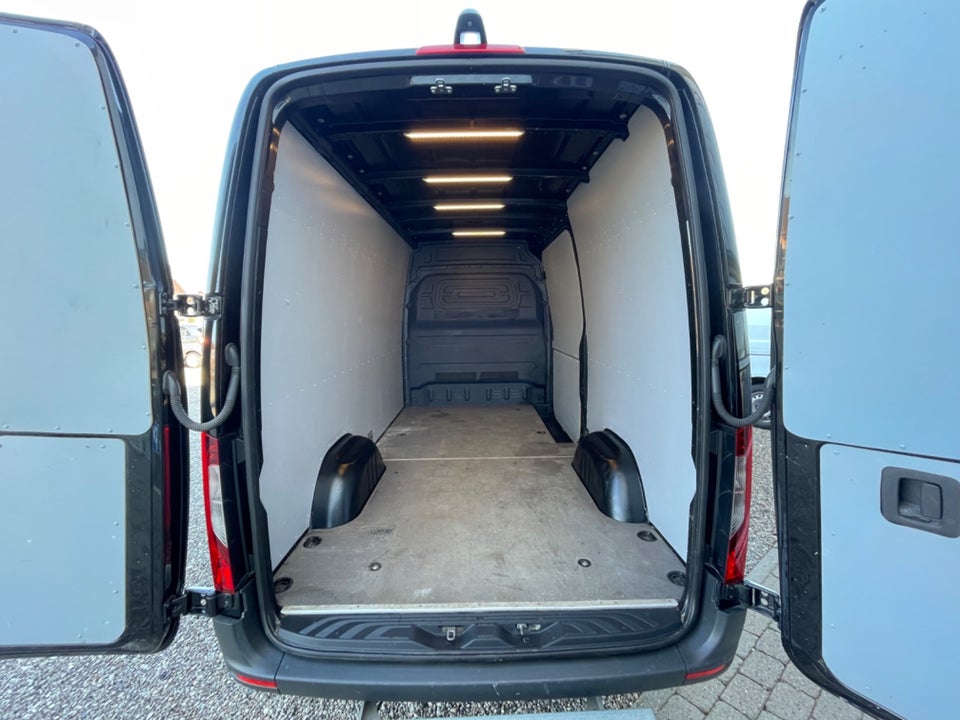 Mercedes Sprinter 317 2,0 CDi A2 Kassevogn aut. RWD