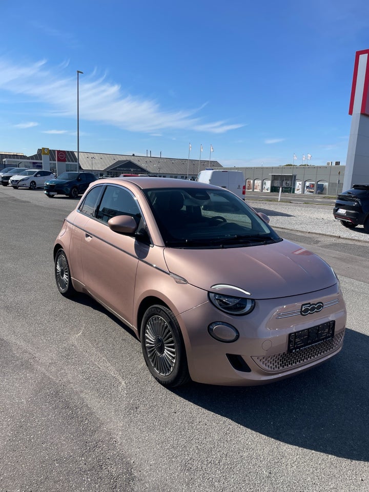 Fiat 500e 42 Icon 3+1 4d