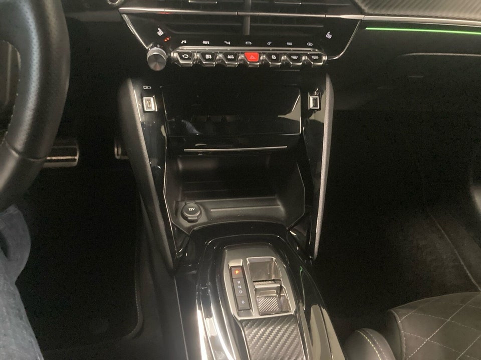 Peugeot e-208 50 GT Pack 5d