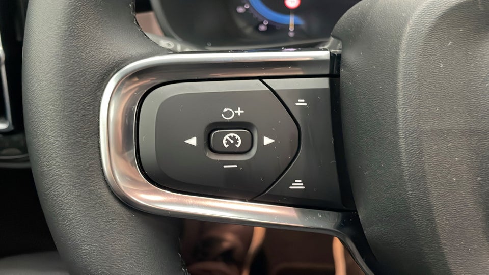 Volvo XC40 ReCharge Twin Ultimate 5d