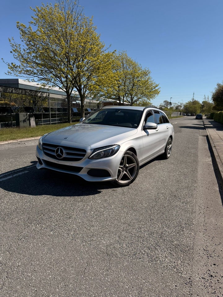 Mercedes C220 d 2,2 Avantgarde stc. aut. 5d