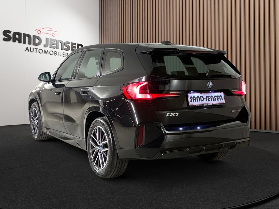 BMW iX1 xDrive30 M-Sport Premium 5d