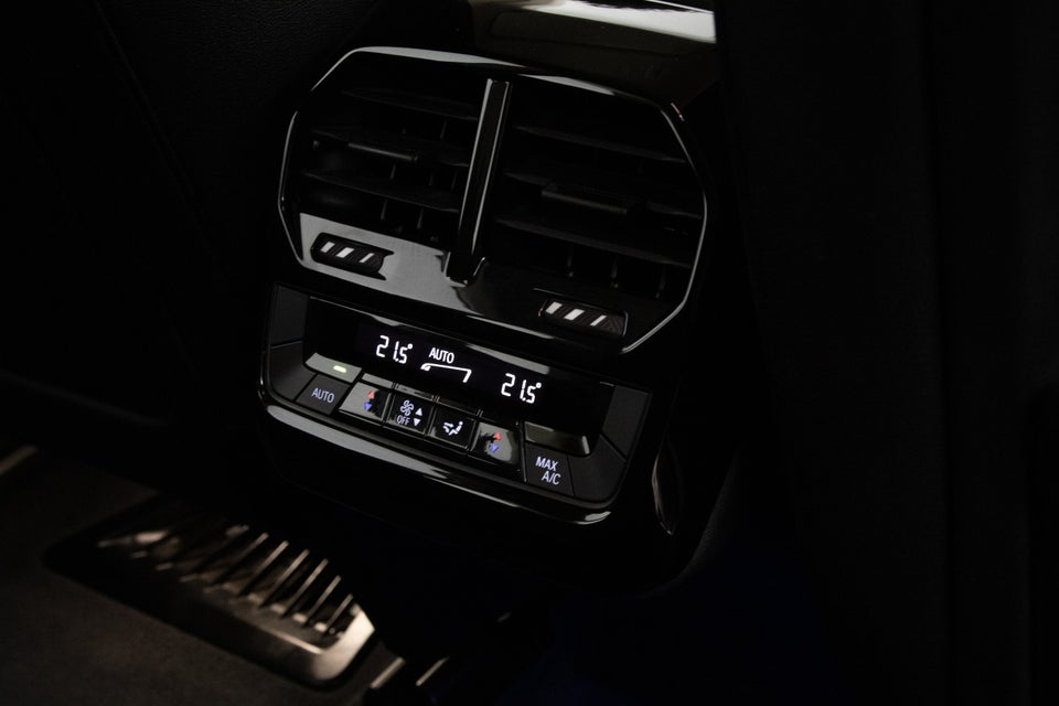 BMW iX xDrive40 Sport 5d