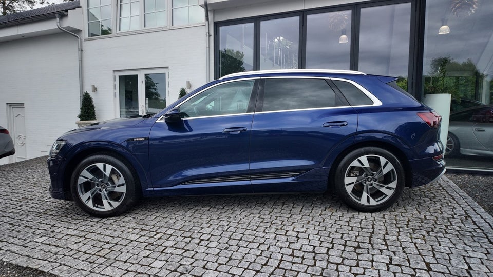 Audi e-tron 55 S-line quattro 5d