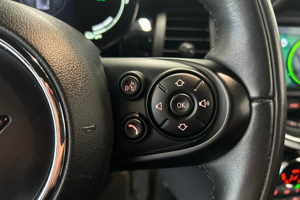 MINI Cooper SE Trim L 3d