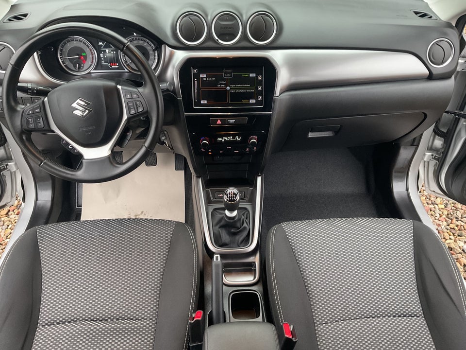 Suzuki Vitara 1,4 mHybrid Active 5d