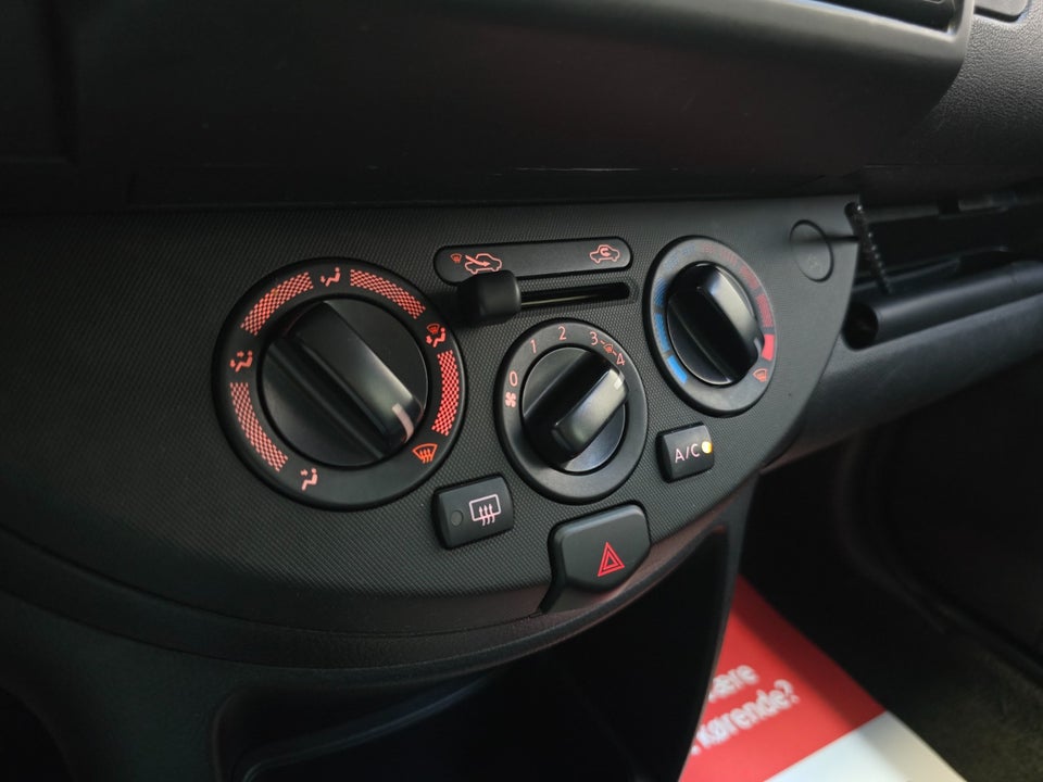 Nissan Note 1,4 Visia 5d