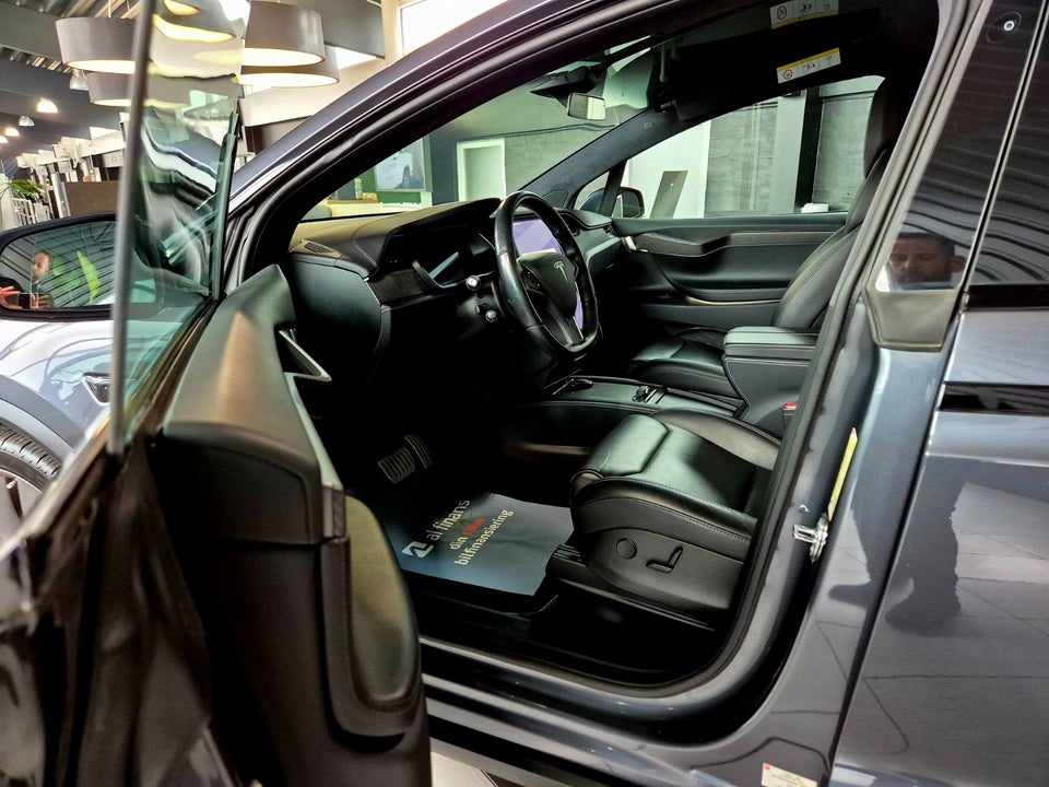 Tesla Model X 100D 6prs 5d