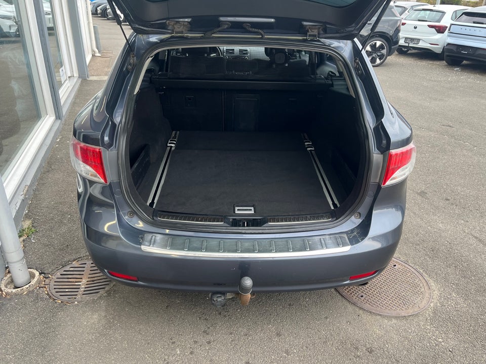 Toyota Avensis 2,2 D-CAT 150 T2 stc. aut. 5d