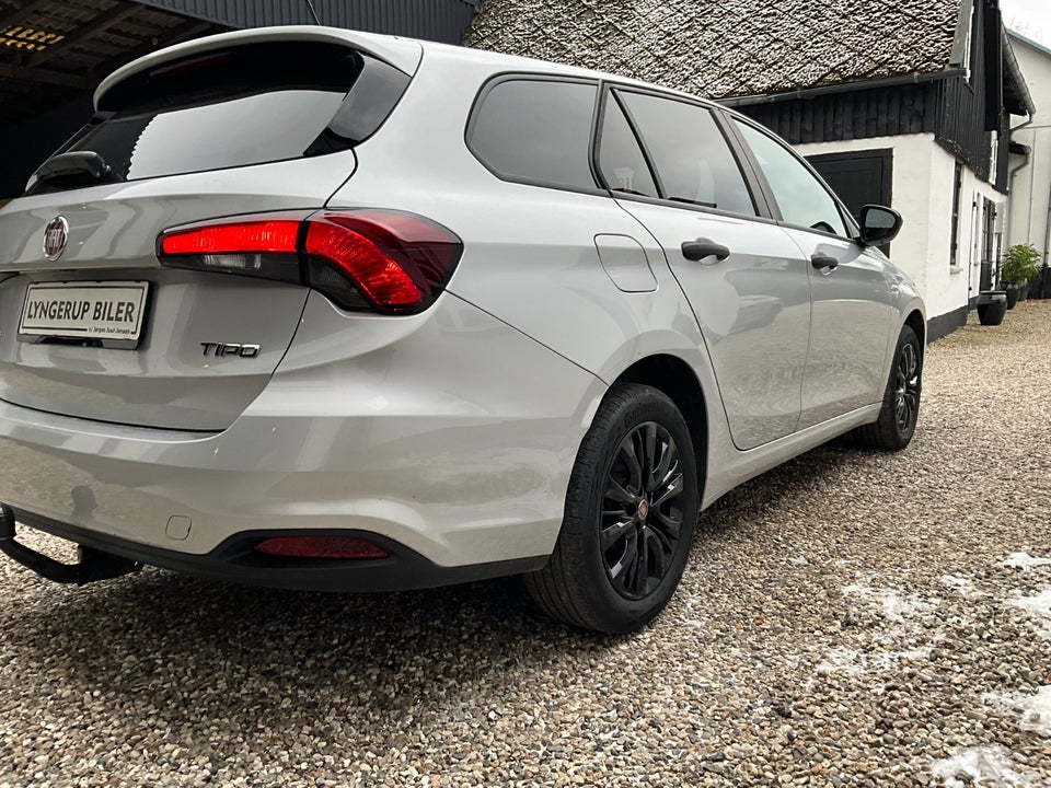 Fiat Tipo 1,4 16V Street SW 5d