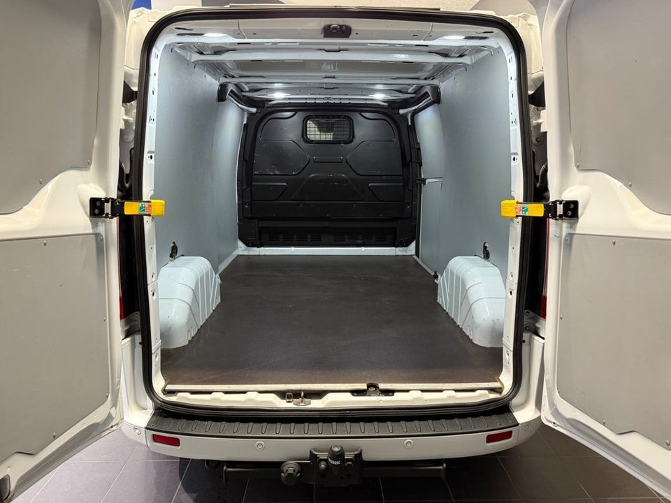 Ford Transit Custom 320 L2 2,0 TDCi 185 Sport aut.