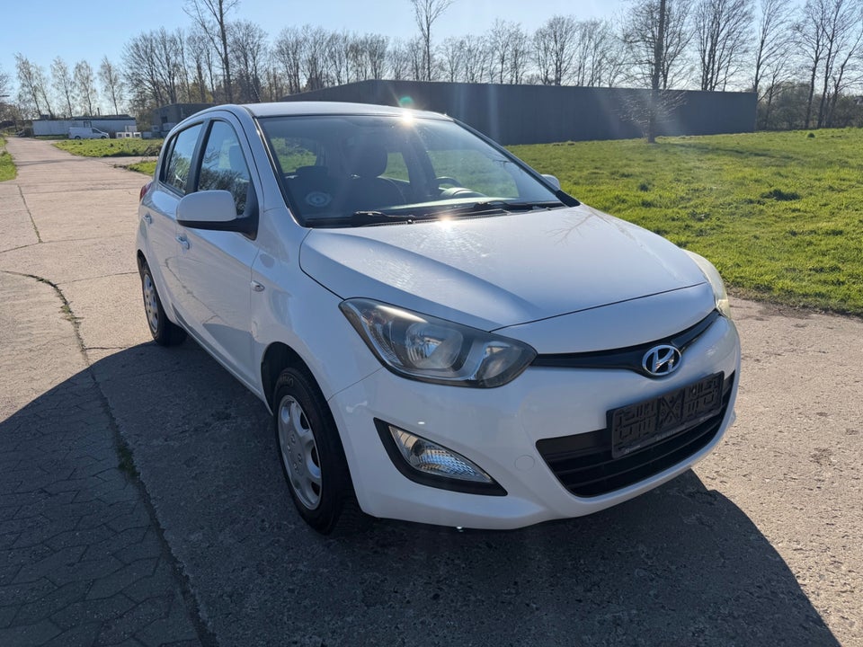 Hyundai i20 1,25 Comfort 5d