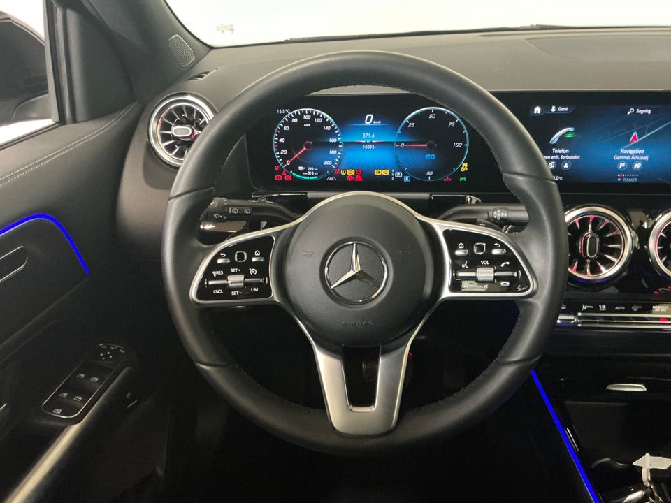 Mercedes EQA350 4Matic 5d