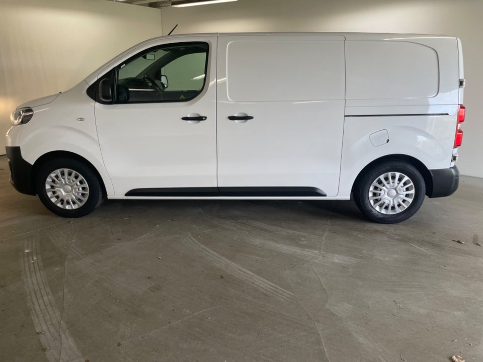 Toyota ProAce 2,0 D 122 Medium Comfort Master aut. 5d