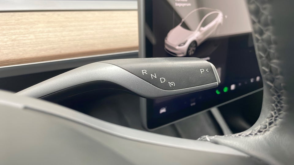 Tesla Model Y Long Range AWD 5d